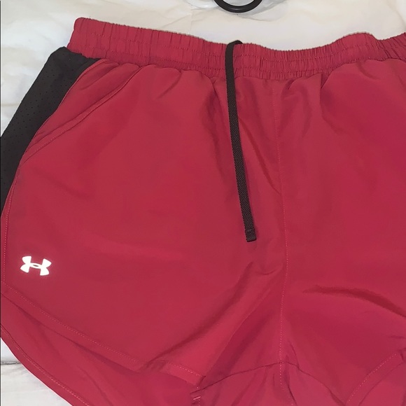 Under Armour Shorts - Picture 1 of 4